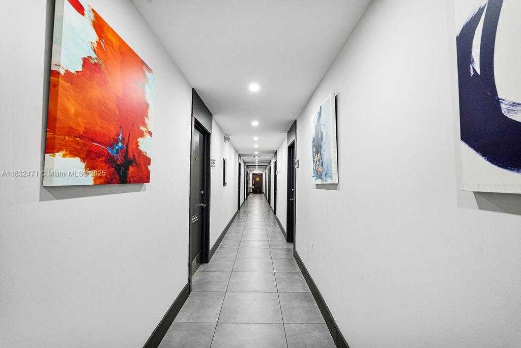 Small Image of 2640 HOLLYWOOD BLVD #120, Hollywood Number 30