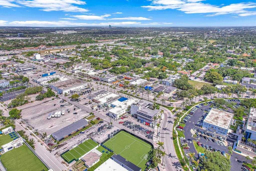 Small Image of 2640 HOLLYWOOD BLVD #120, Hollywood Number 4