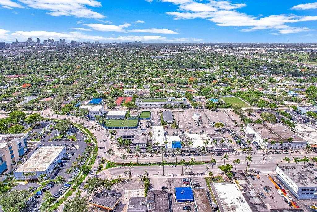 Small Image of 2640 HOLLYWOOD BLVD #120, Hollywood Number 7