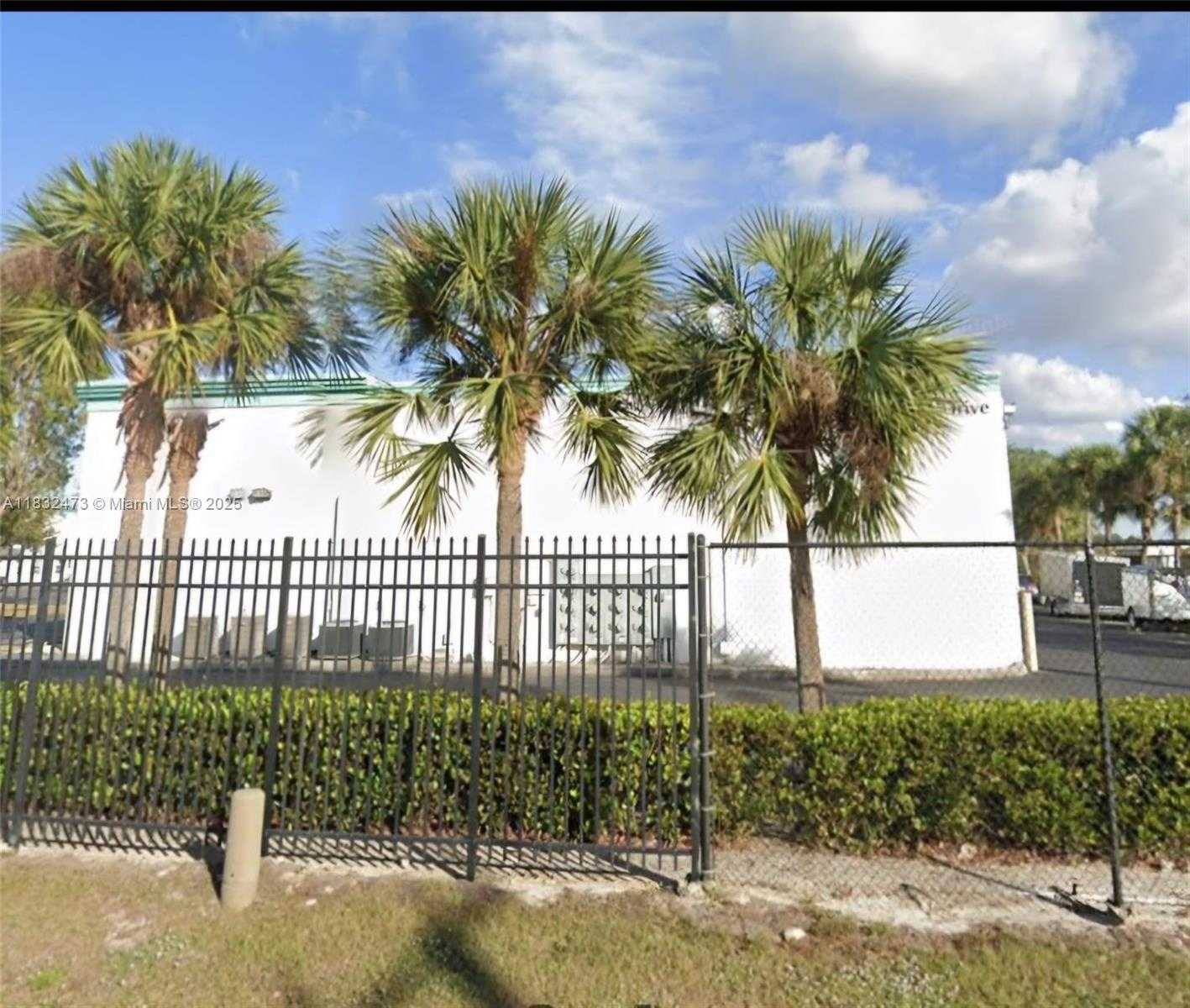 Small Image of 3560 SW WORK DR #B6, Fort Myers Number 12