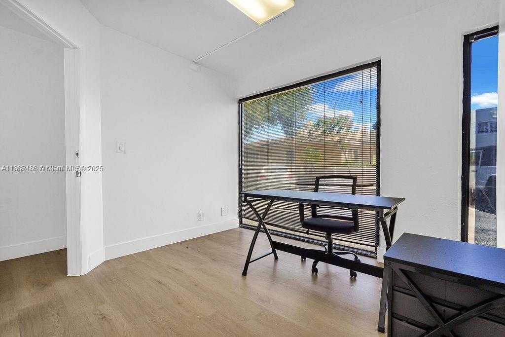 Small Image of 150 SOUTH EAST 12TH ST #101-4, Fort Lauderdale Number 17