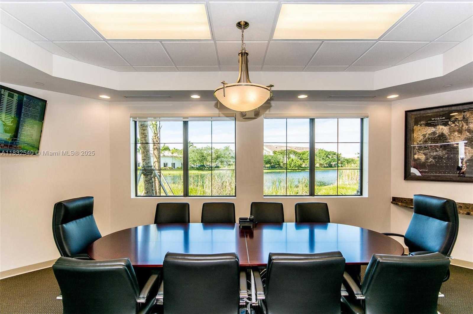 Small Image of 1555 BONAVENTURE BLVD #1012, Weston Number 4