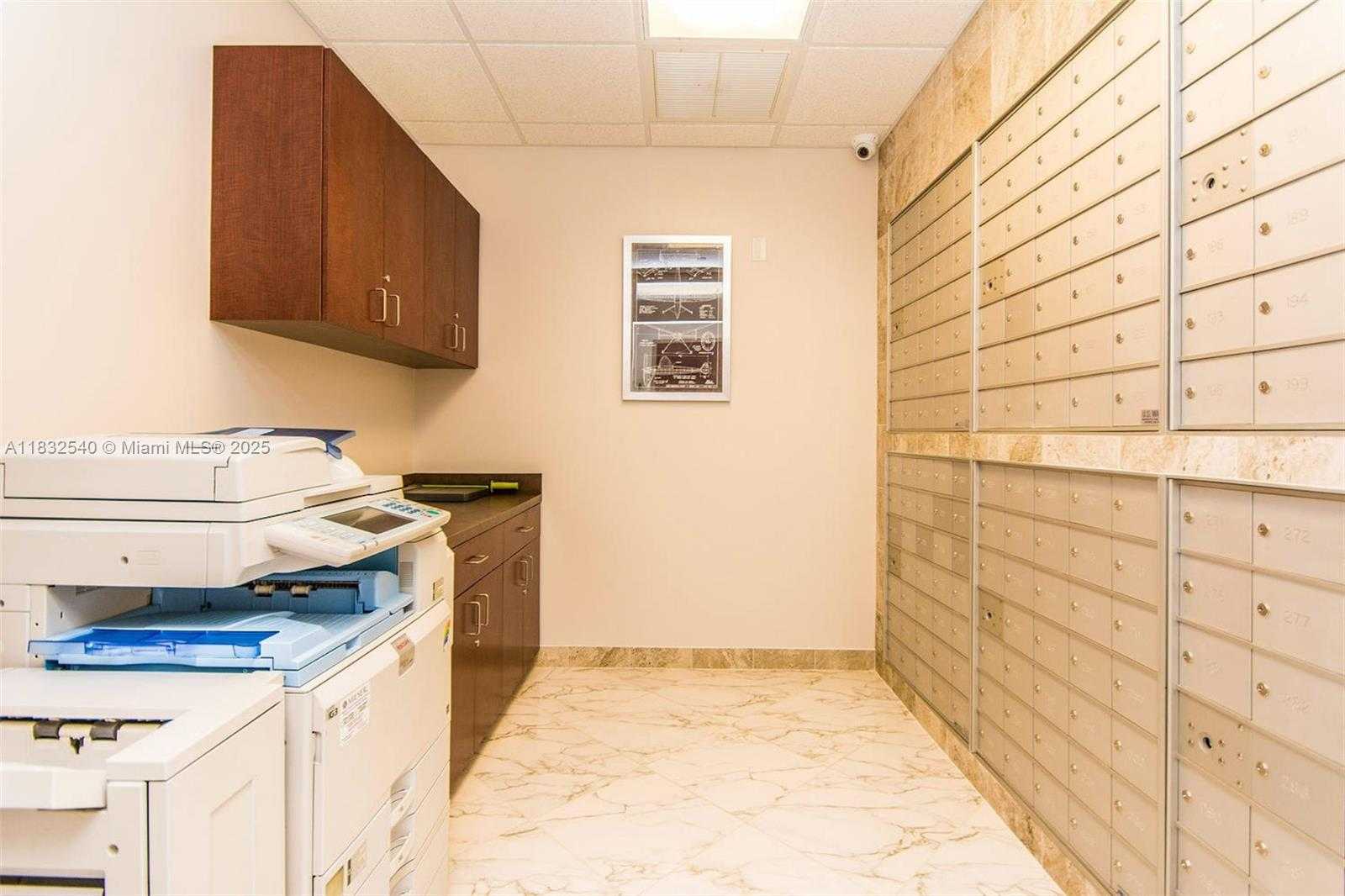 Small Image of 1555 BONAVENTURE BLVD #1012, Weston Number 8