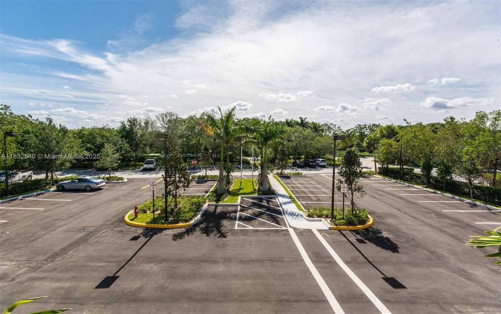Small Image of 1555 BONAVENTURE BLVD #1012, Weston Number 9
