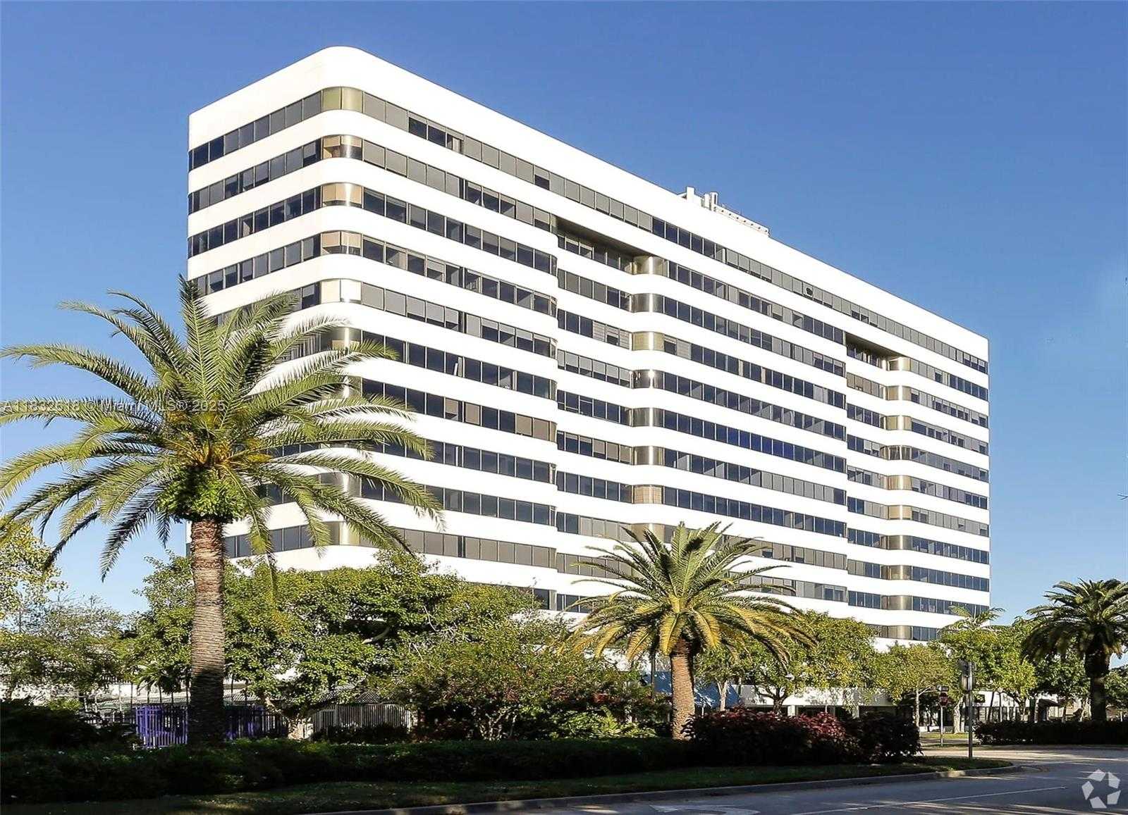Small Image of 4770 BISCAYNE BLVD #560, Miami Number 2