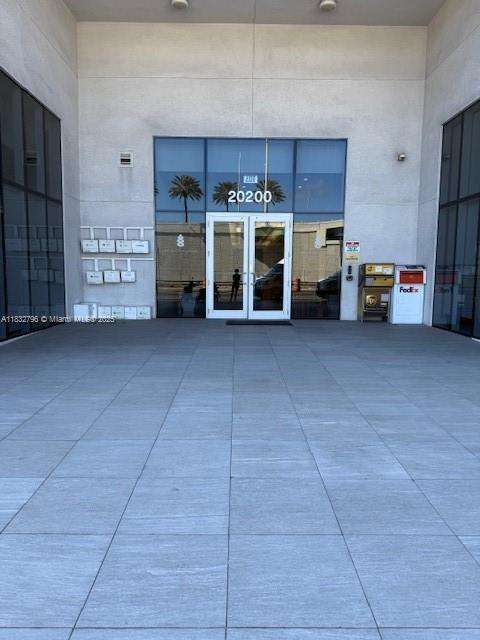 Small Image of 20200 WEST DIXIE HWY #1207, Aventura Number 2
