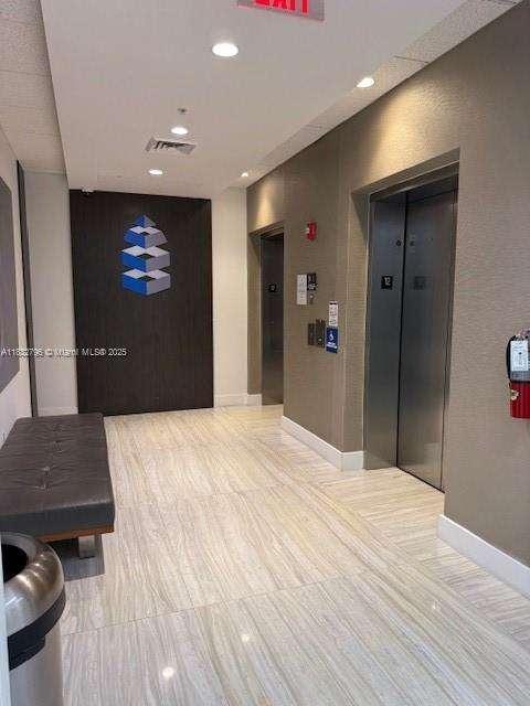 Small Image of 20200 WEST DIXIE HWY #1207, Aventura Number 4