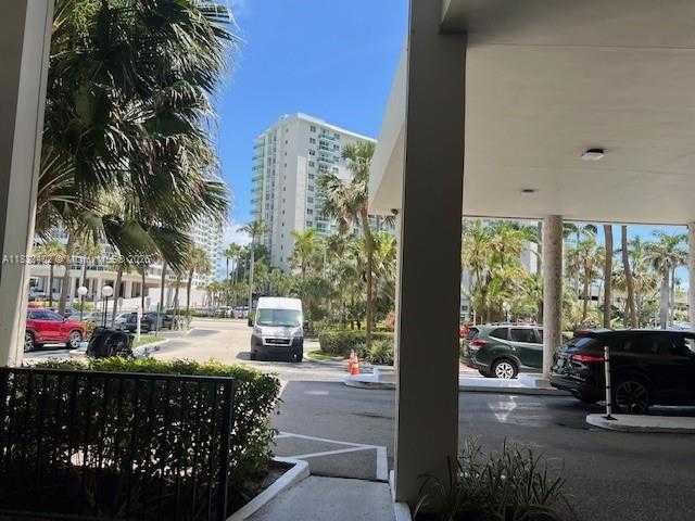 Small Image of 3800 SOUTH OCEAN DR #242, Hollywood Number 3