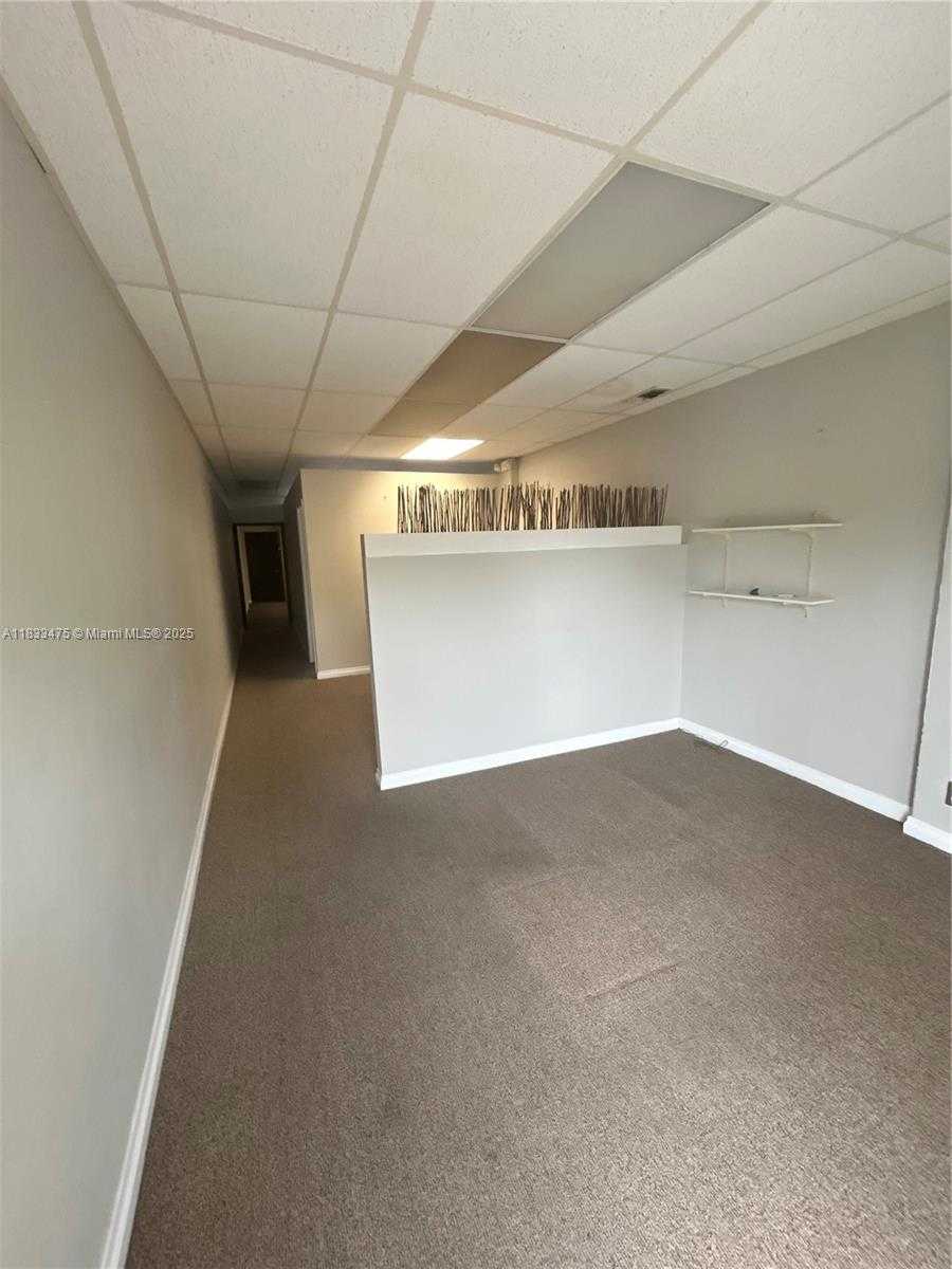 Small Image of 2130 HOLLYWOOD BLVD #B, Hollywood Number 2