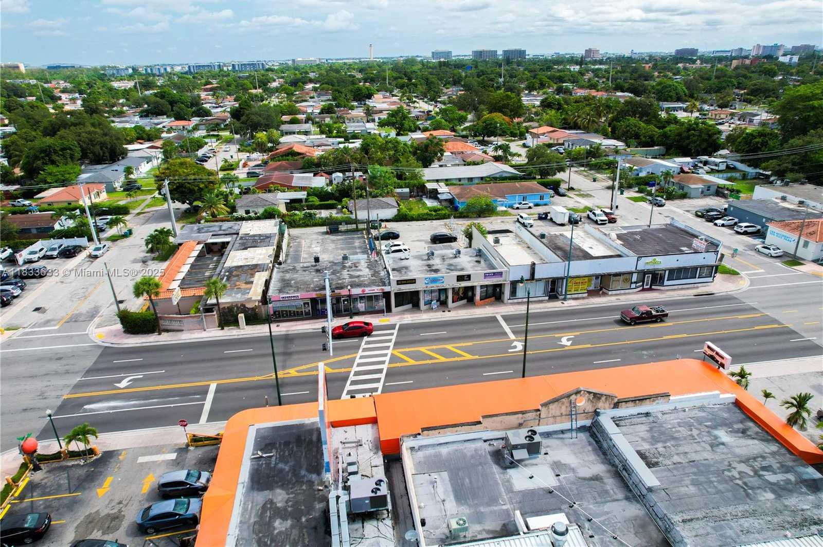 Small Image of 6471 SOUTH WEST 8TH ST, Miami Number 12