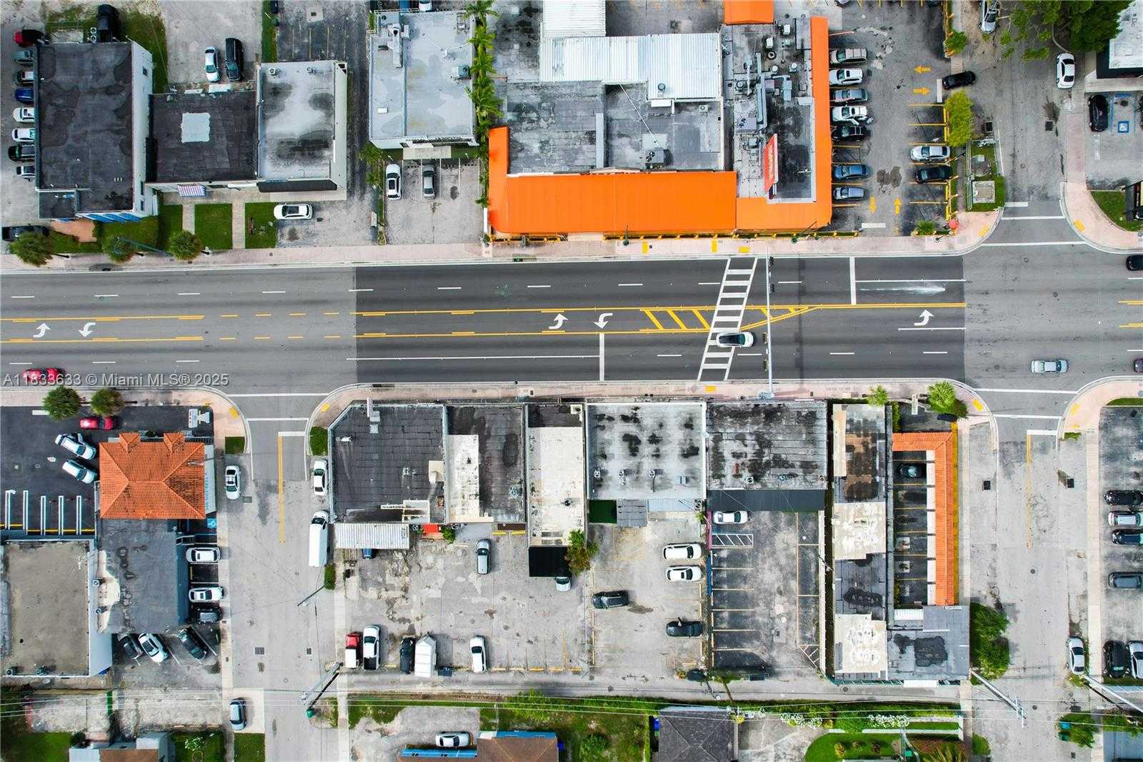 Small Image of 6471 SOUTH WEST 8TH ST, Miami Number 14