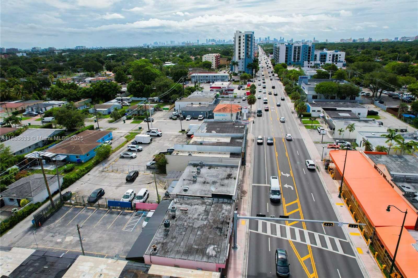 Small Image of 6471 SOUTH WEST 8TH ST, Miami Number 4