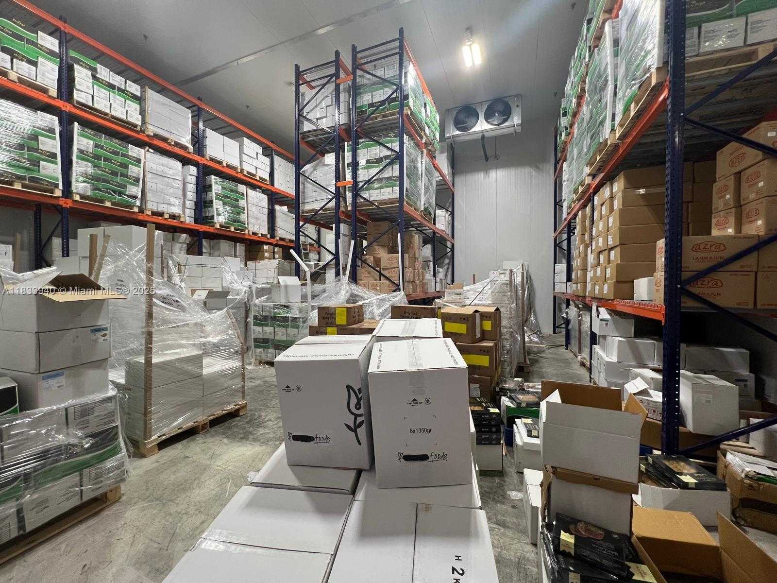 Small Image of 2501 DAVIE RD, Davie Number 9