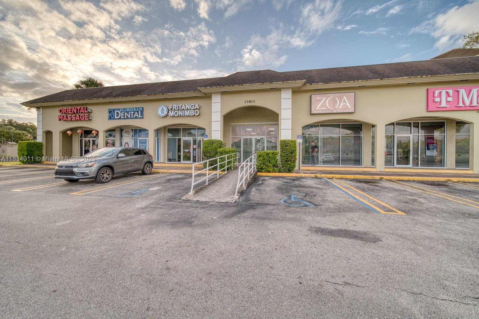 Small Image of ON US1 IN PALMETTO BAY, Palmetto Bay Number 14