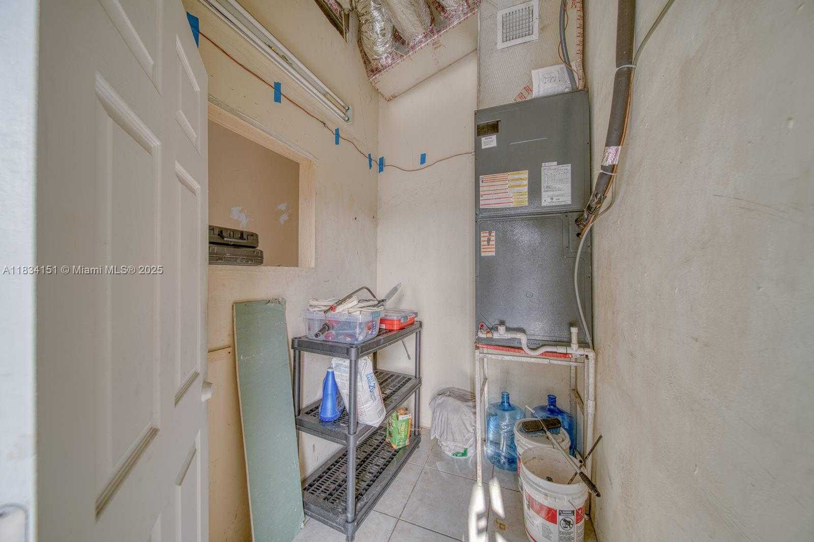 Small Image of 2 FOR RENT IN NORTH MIAMI BEACH, North Miami Beach Number 18