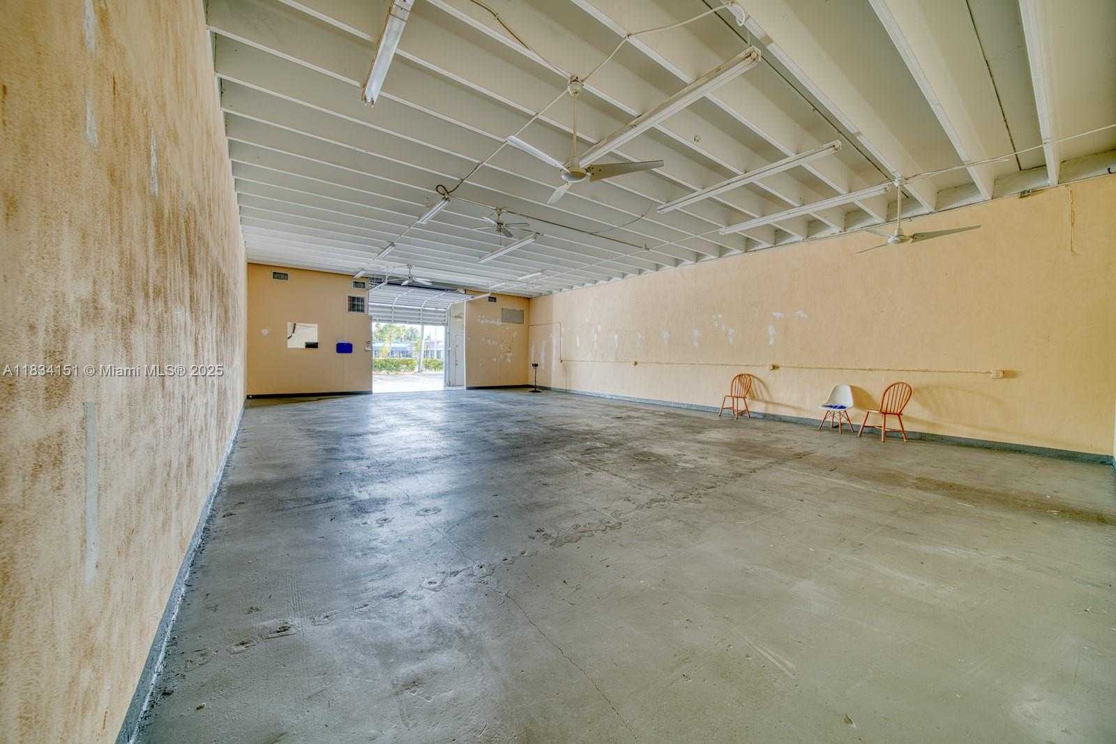 Small Image of 2 FOR RENT IN NORTH MIAMI BEACH, North Miami Beach Number 5