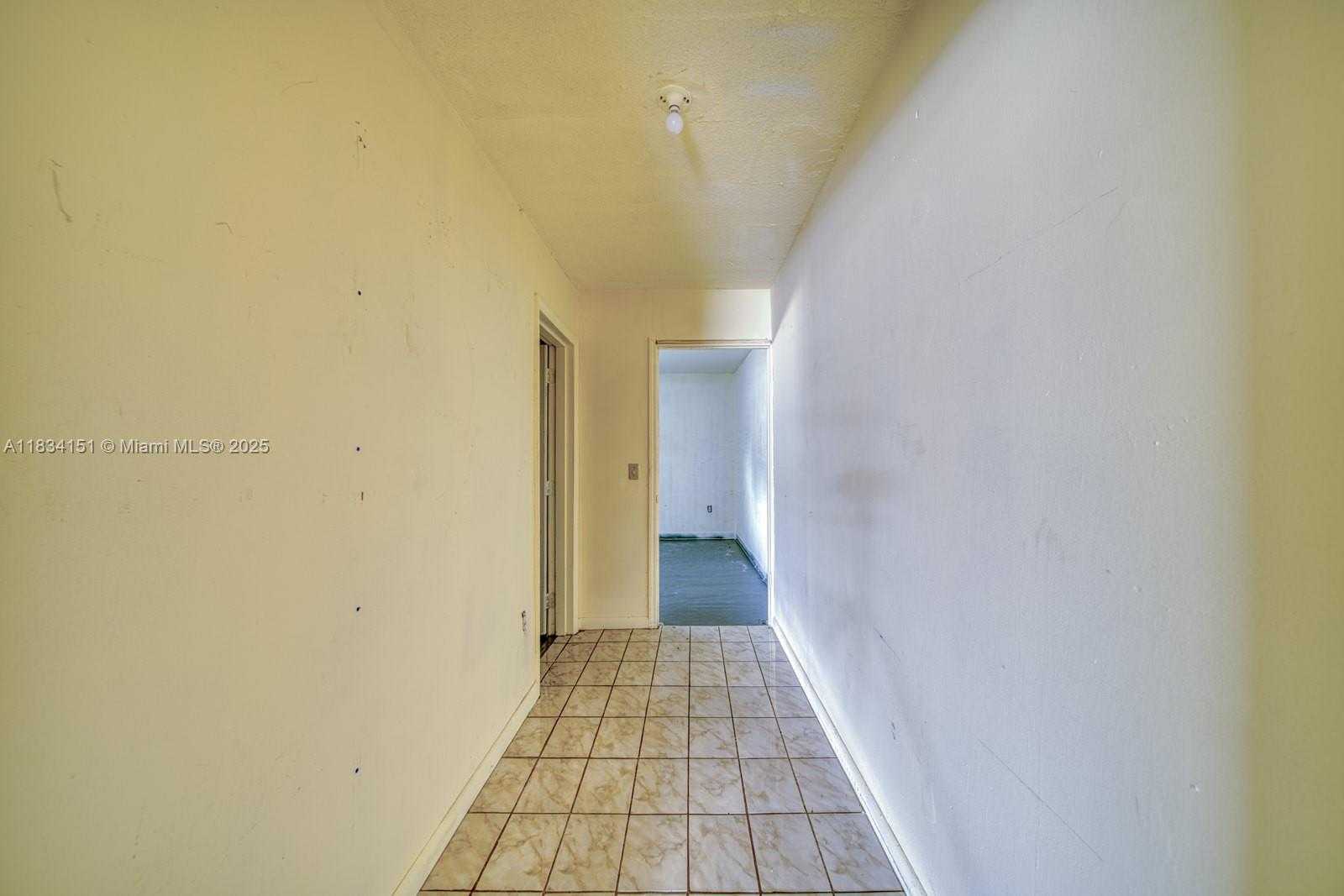 Small Image of 2 FOR RENT IN NORTH MIAMI BEACH, North Miami Beach Number 8