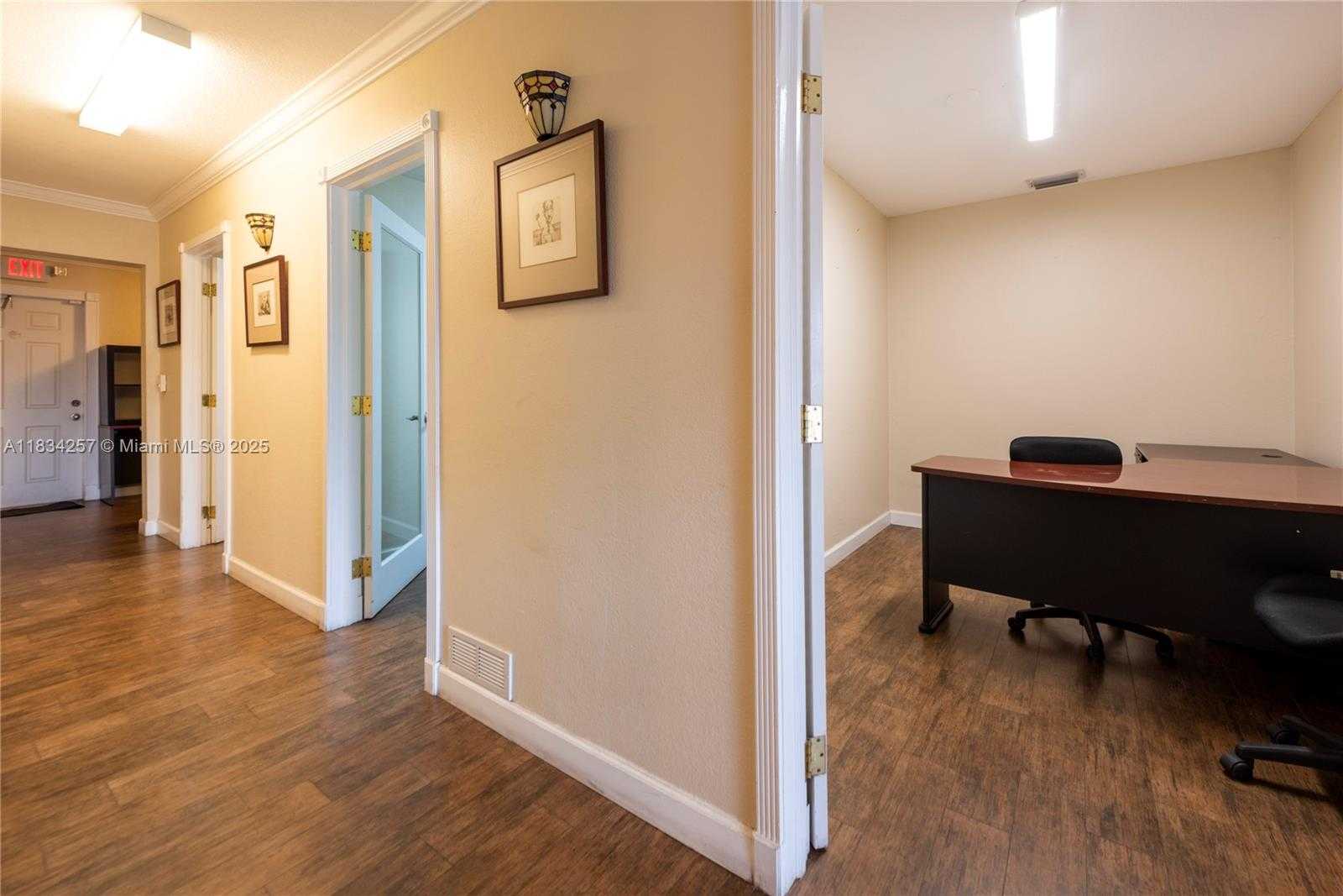 Small Image of 45 EAST SHERIDAN ST, Dania Beach Number 15