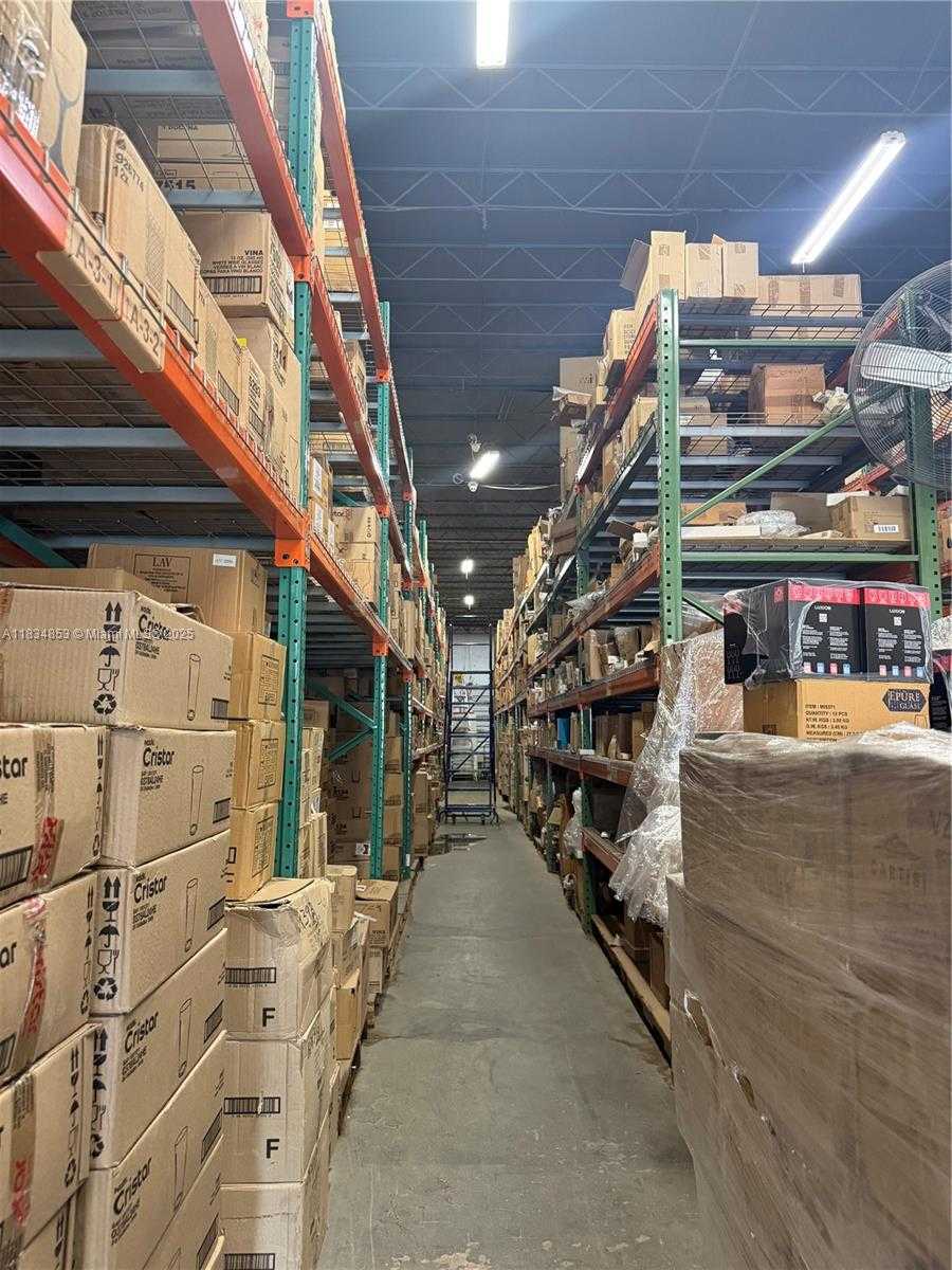 Small Image of 3771 NORTH WEST 51ST ST #3771-C, Hialeah Number 5