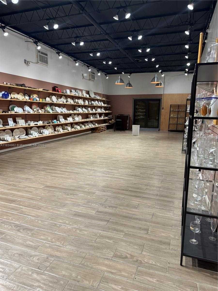 Small Image of 3771 NORTH WEST 51ST ST #3771-D, Hialeah Number 2