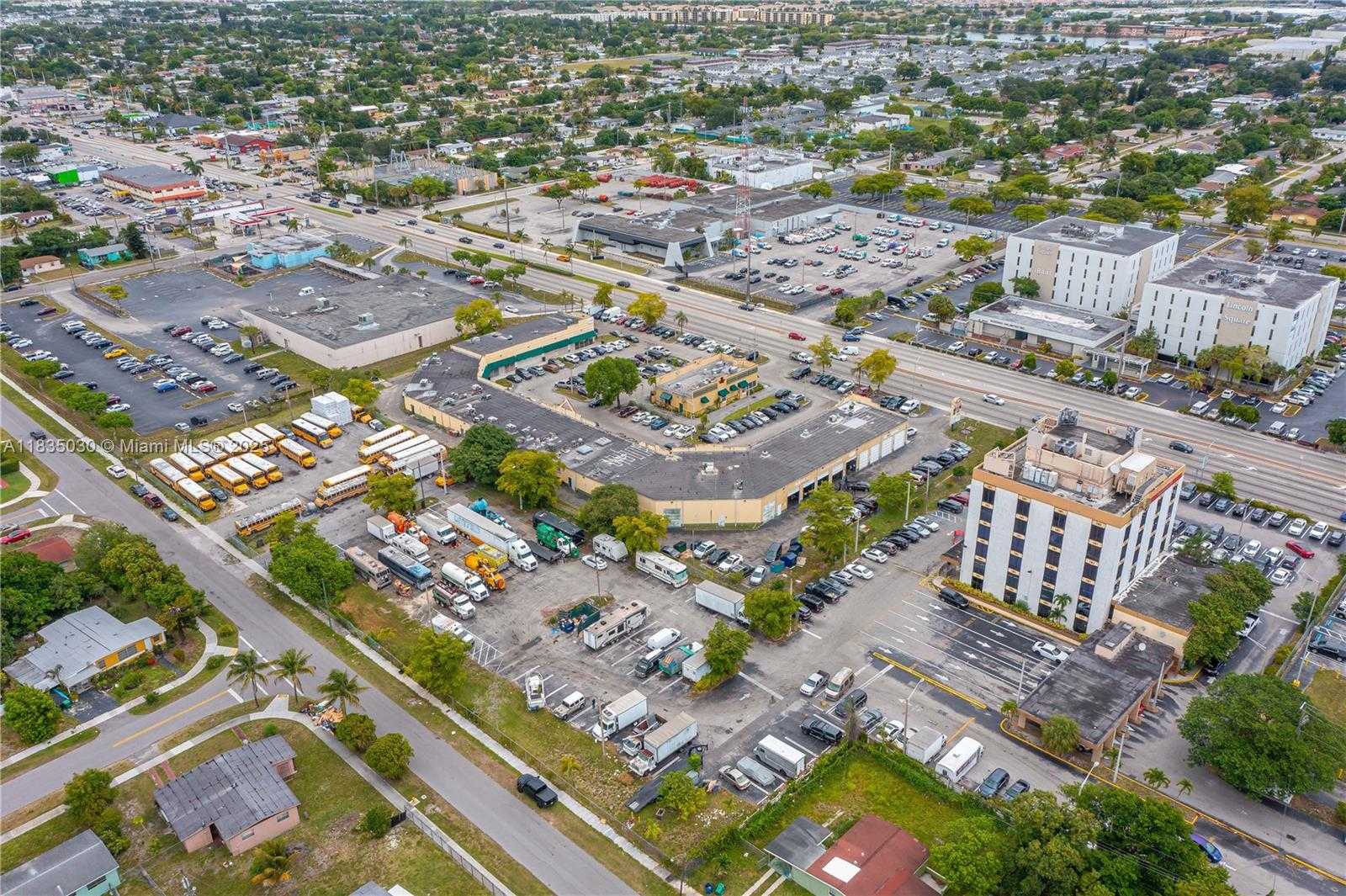 Small Image of 18352 NORTH WEST 2ND AVE, Miami Gardens Number 7