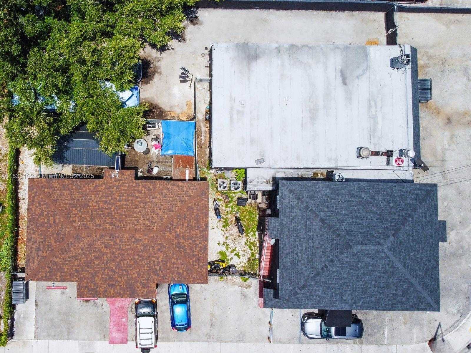 Small Image of 3490 NORTH WEST 32ND AVE, Miami Number 2