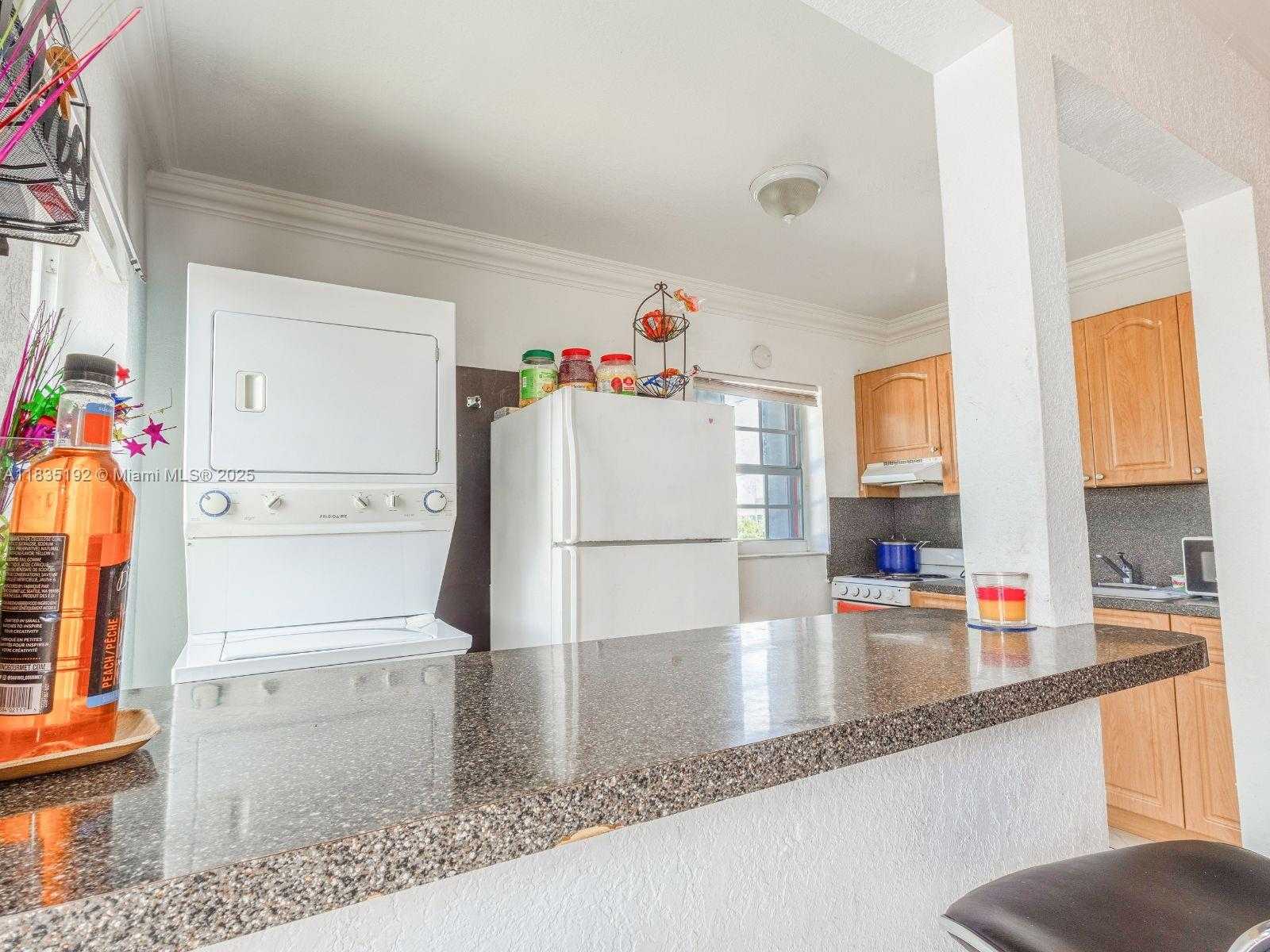 Small Image of 3490 NORTH WEST 32ND AVE, Miami Number 8