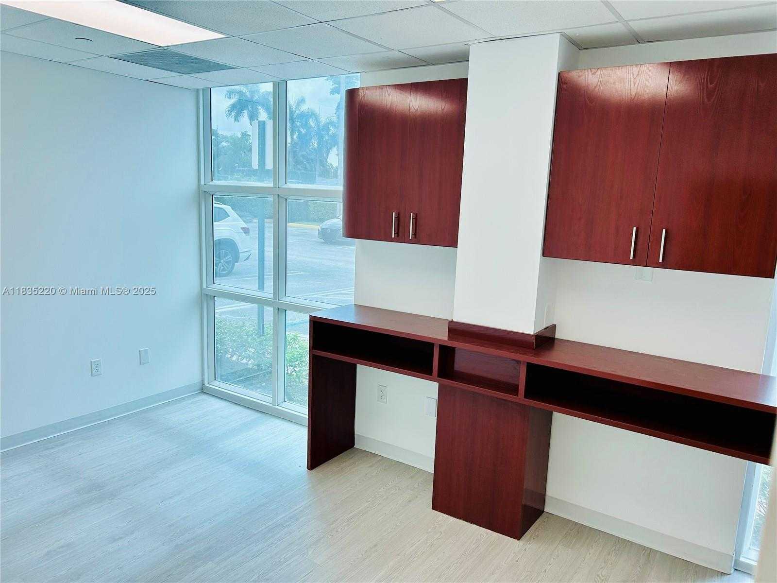 Small Image of 10305 NORTH WEST 41ST ST #100, Doral Number 13