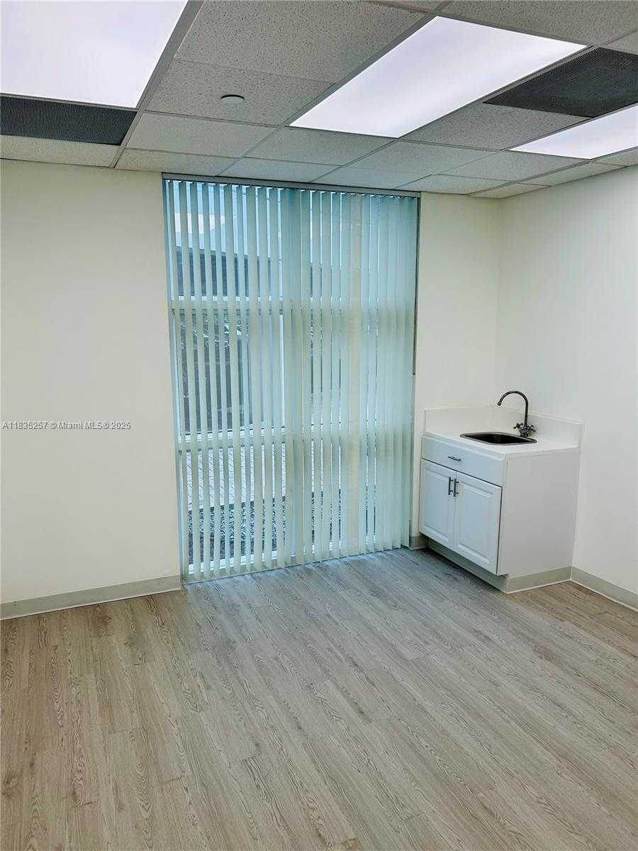 Small Image of 10305 NORTH WEST 41ST ST #107, Doral Number 21