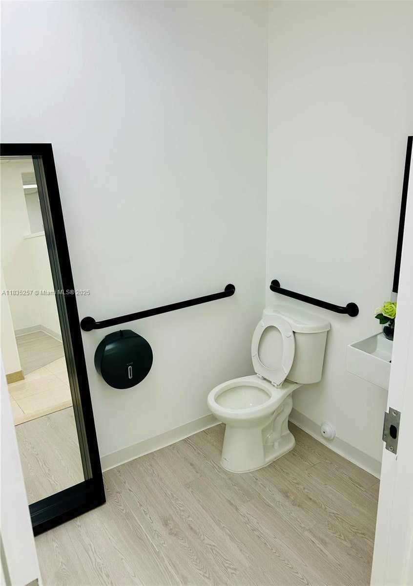 Small Image of 10305 NORTH WEST 41ST ST #107, Doral Number 22
