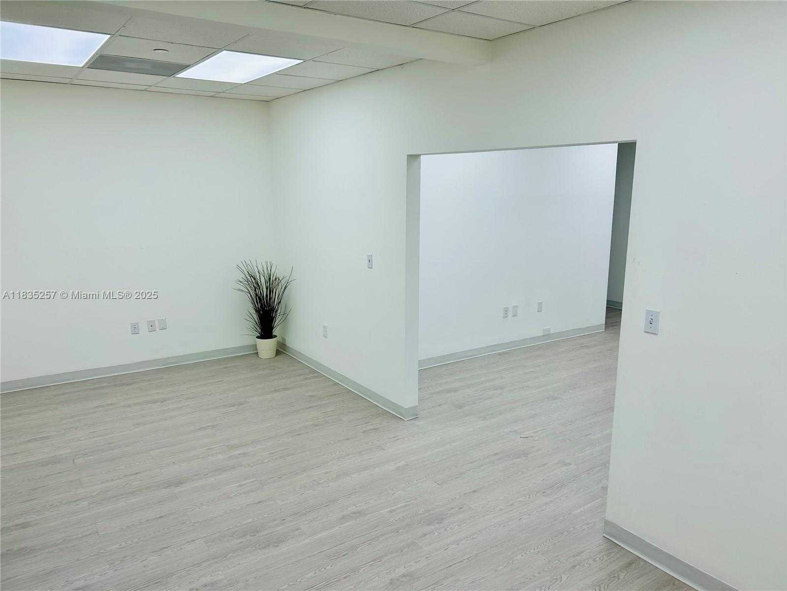 Small Image of 10305 NORTH WEST 41ST ST #107, Doral Number 6