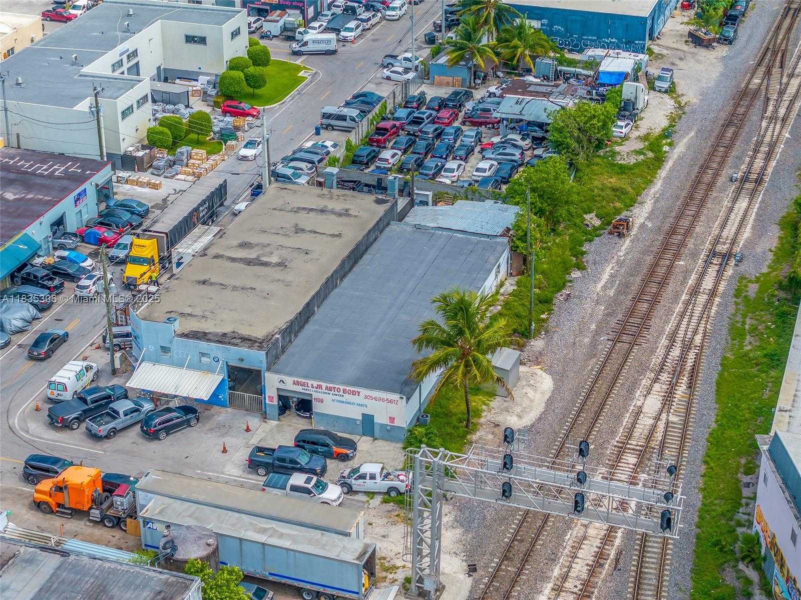 Small Image of 1109 EAST 23RD ST, Hialeah Number 18