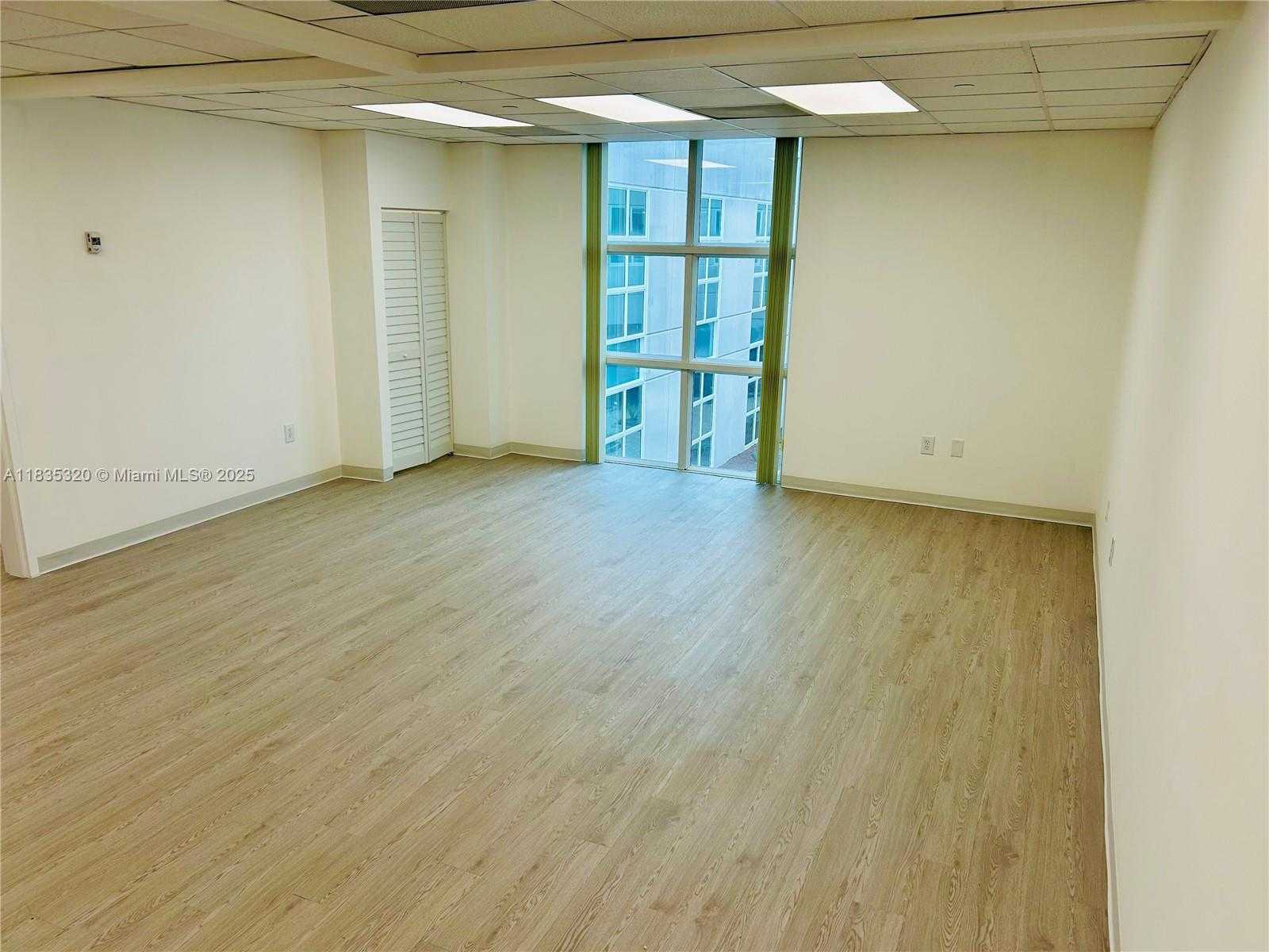 Small Image of 10305 NORTH WEST 41ST ST #204, Doral Number 8