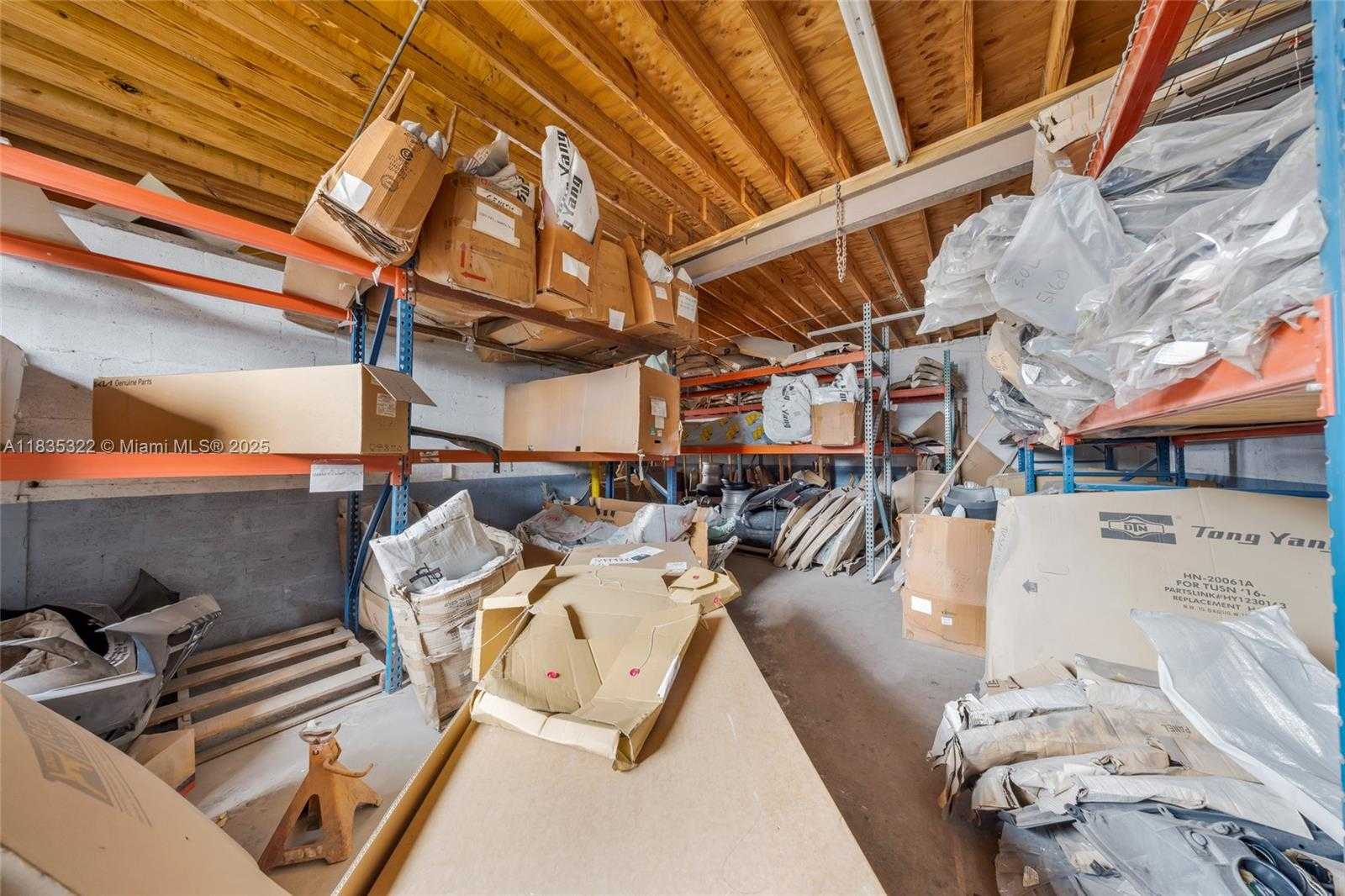 Small Image of 2363 EAST 11TH AVE, Hialeah Number 15