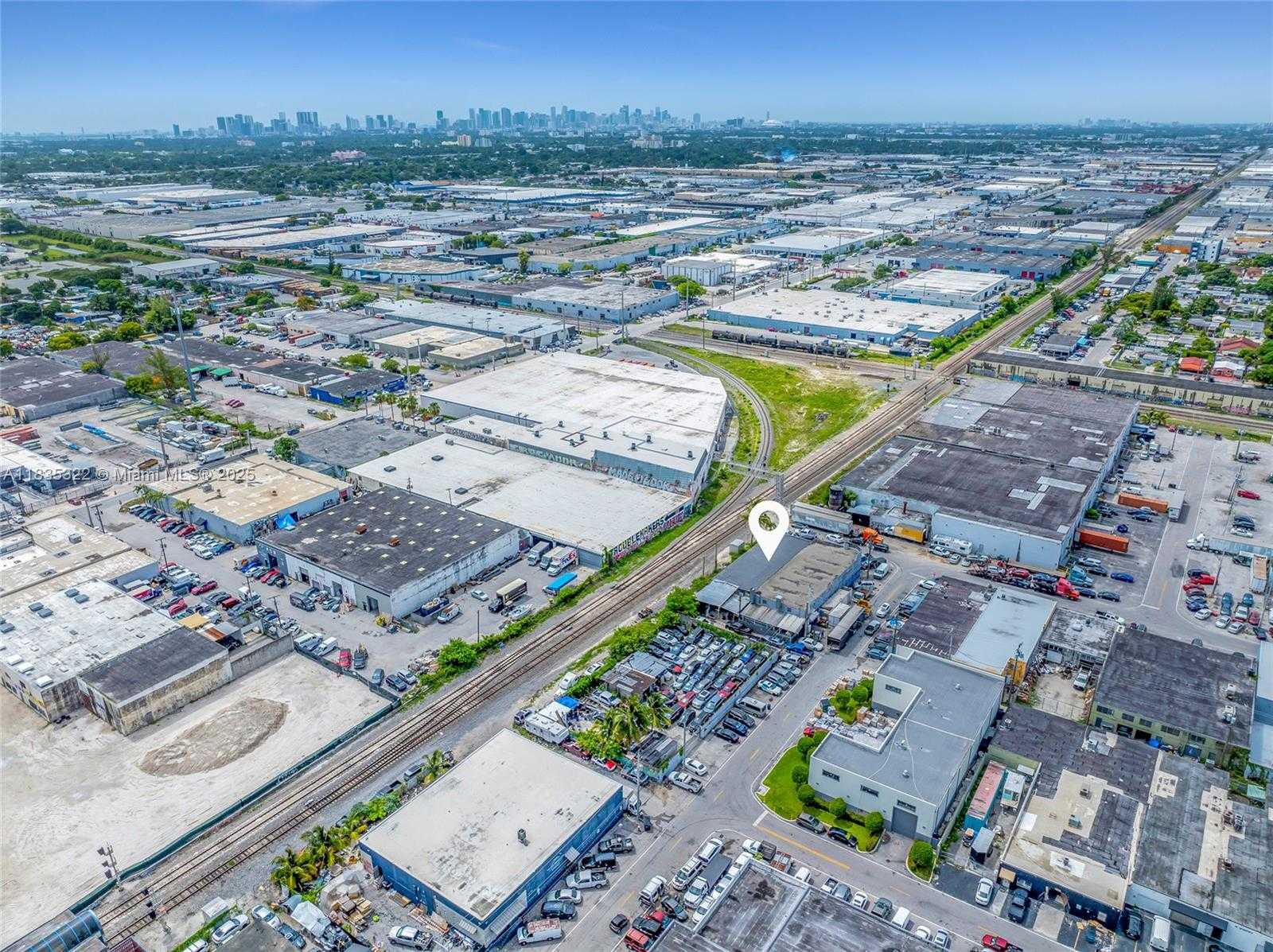 Small Image of 2363 EAST 11TH AVE, Hialeah Number 24