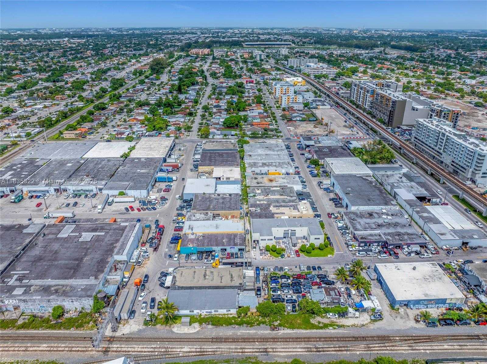 Small Image of 2363 EAST 11TH AVE, Hialeah Number 28