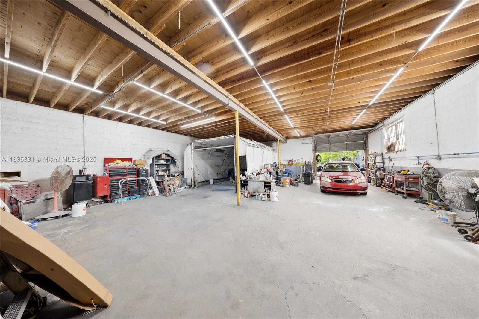 Small Image of 1109 EAST 23RD ST, Hialeah Number 14