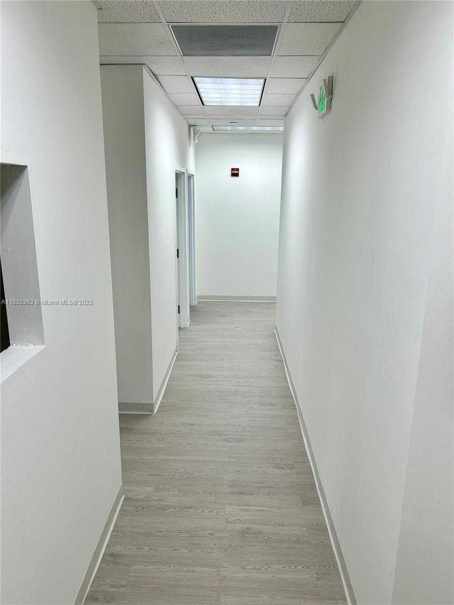 Small Image of 10305 NORTH WEST 41ST ST #221, Doral Number 14