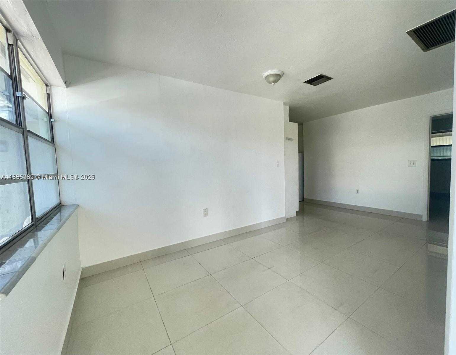 Small Image of 213 SOUTH EAST PARK ST #1-6, Dania Beach Number 13