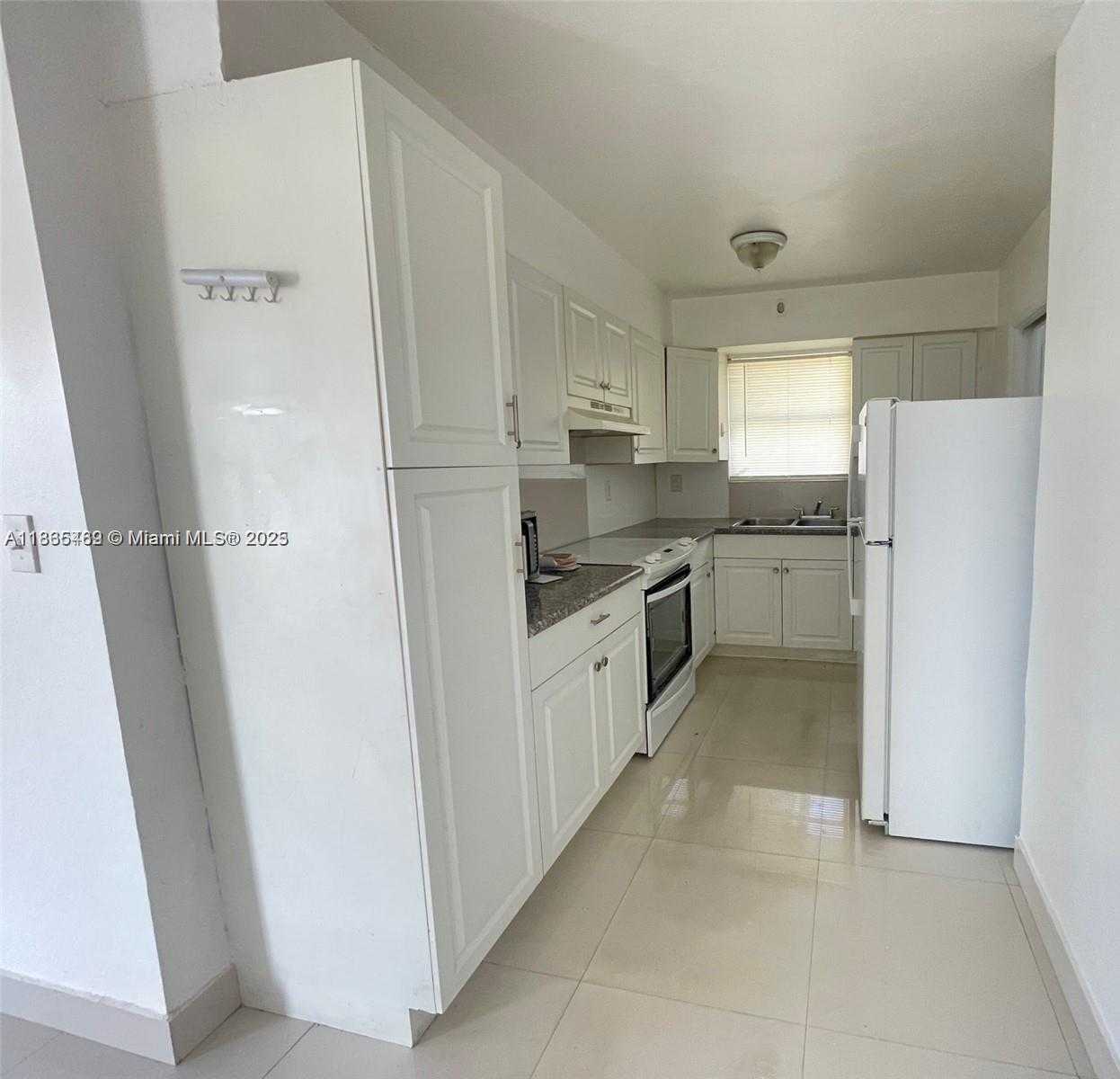 Small Image of 213 SOUTH EAST PARK ST #1-6, Dania Beach Number 7