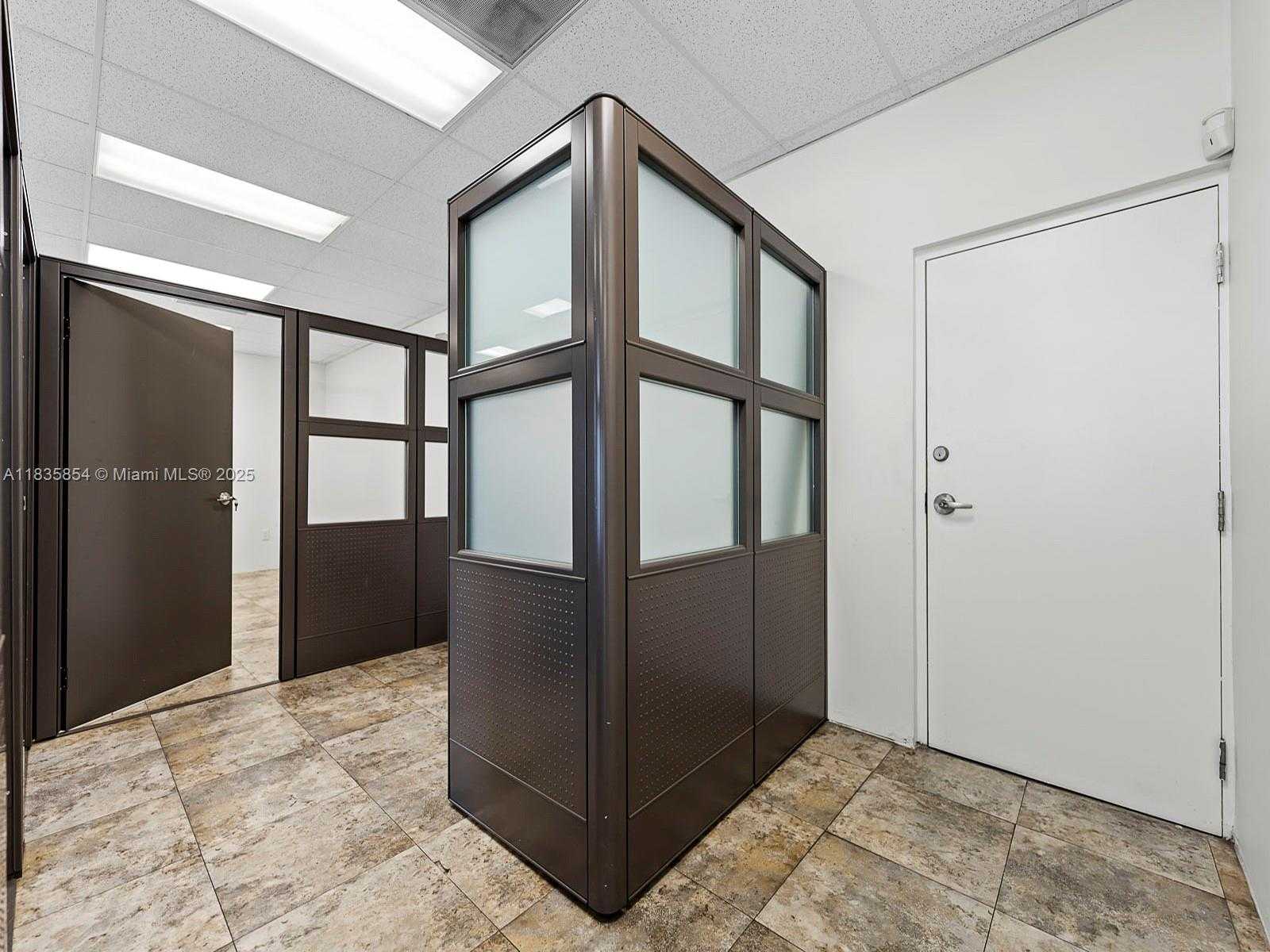 Small Image of 10900 NORTH WEST 21ST ST #140, Sweetwater Number 17