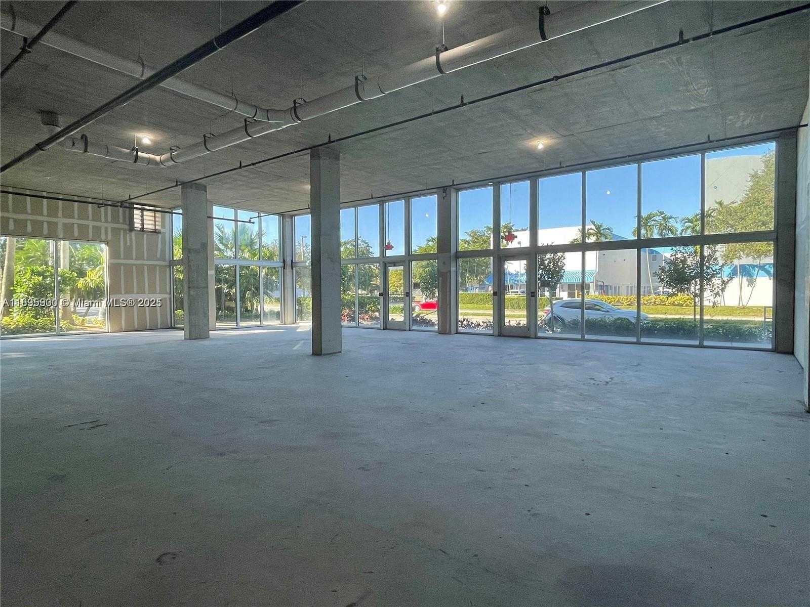 Small Image of 10450 NORTH WEST 33RD ST #101-102, Doral Number 6