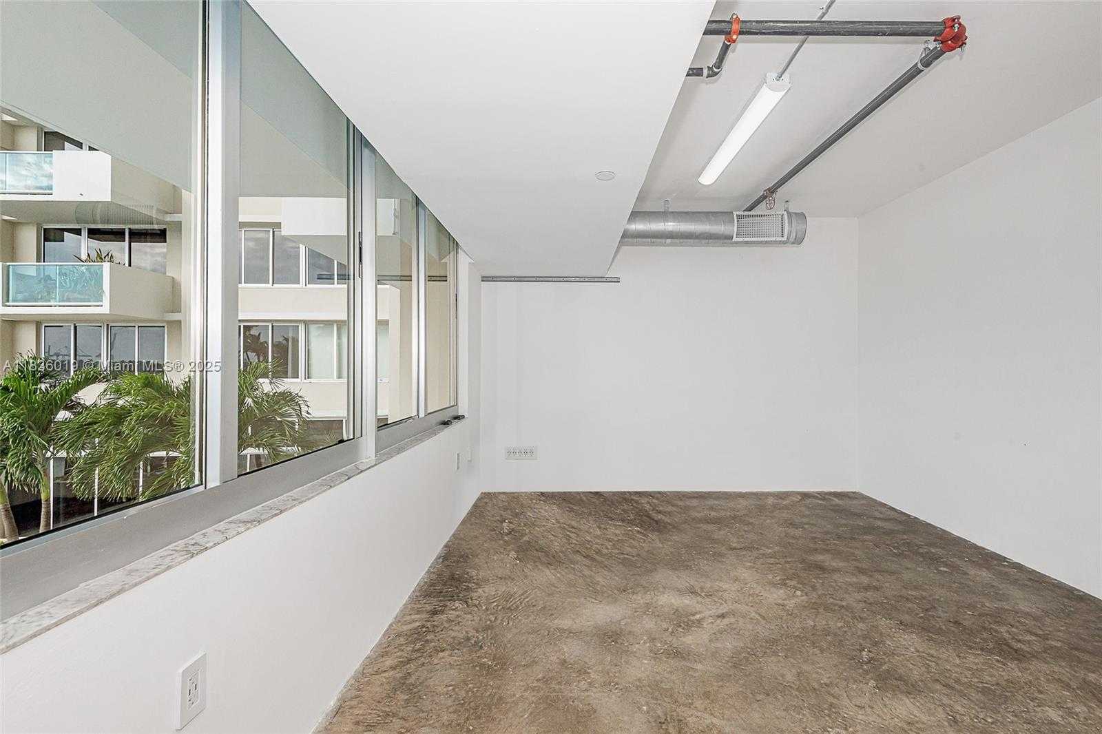 Small Image of 1200 WEST AVE #CU-6, Miami Beach Number 2