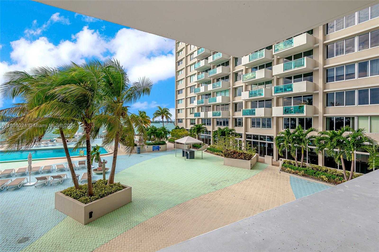 Small Image of 1200 WEST AVE #CU-5, Miami Beach Number 2