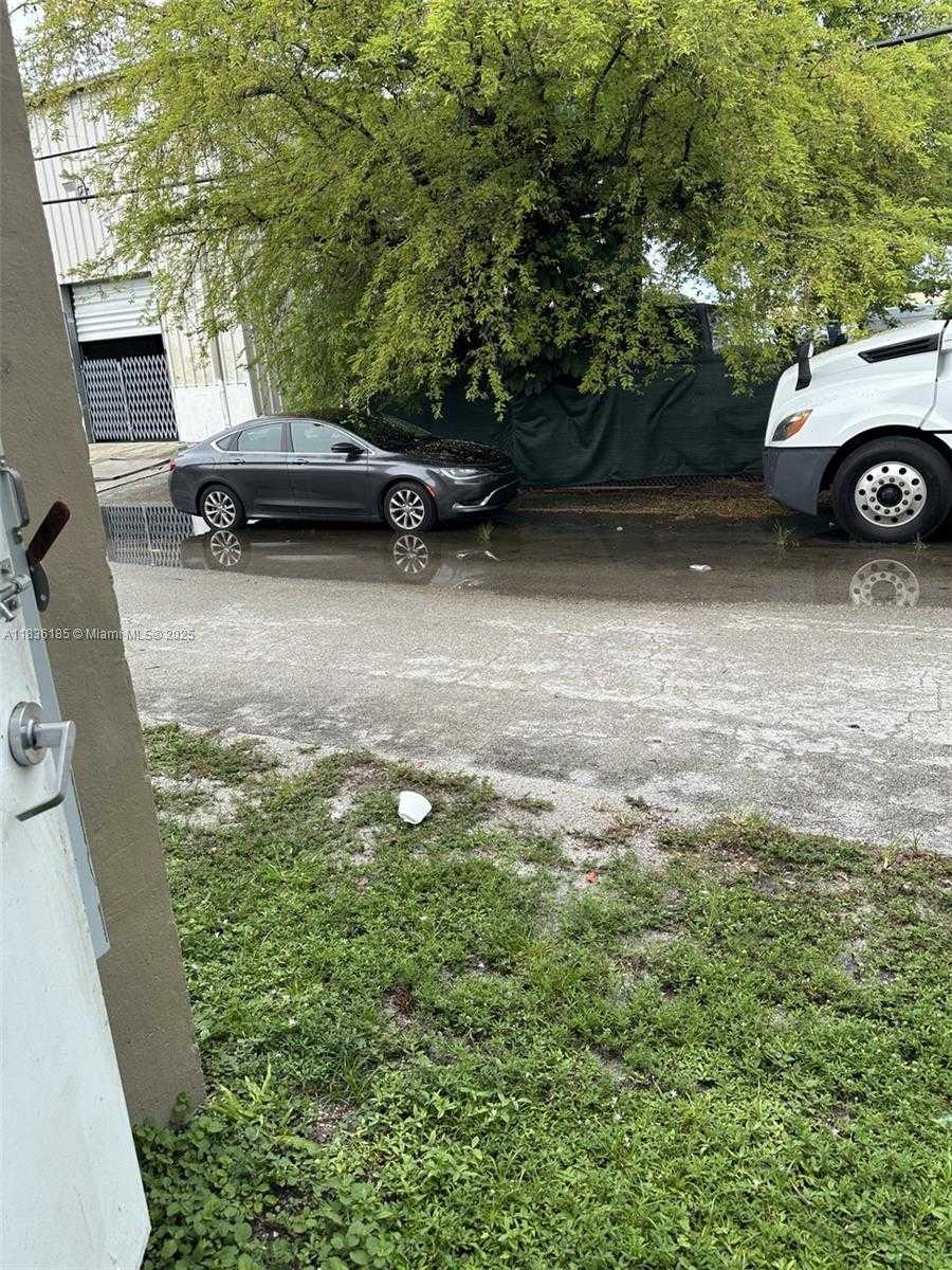 Small Image of 13715 NORTH WEST 7TH AVE #45, North Miami Number 25