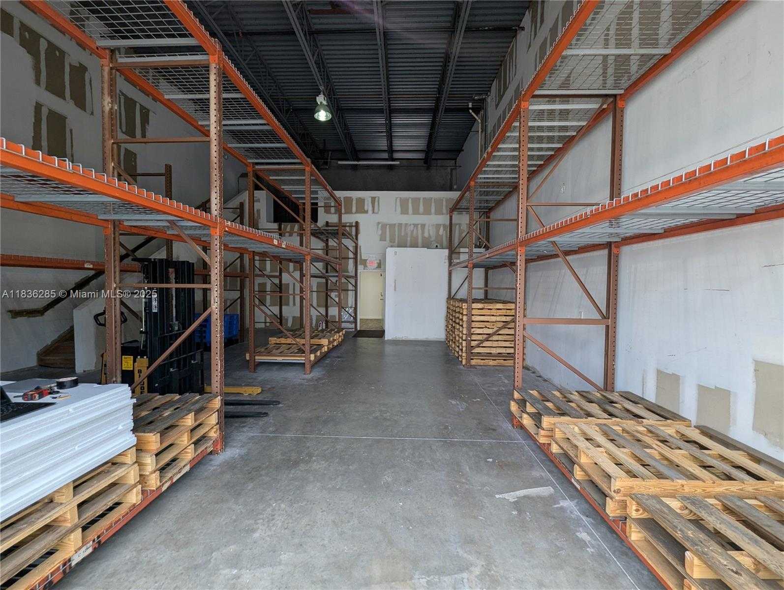 Small Image of 585 NORTH WEST MERCANTILE PLACE 107 #Unit C-8, Port St. Lucie Number 14
