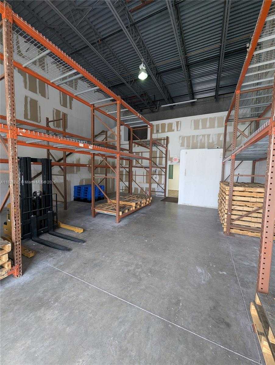 Small Image of 585 NORTH WEST MERCANTILE PLACE 107 #Unit C-8, Port St. Lucie Number 15