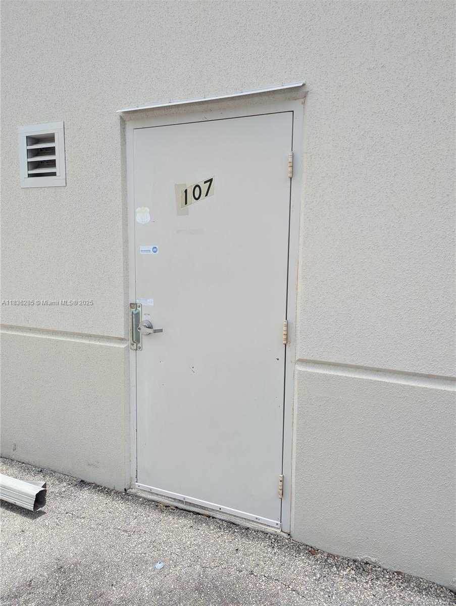Small Image of 585 NORTH WEST MERCANTILE PLACE 107 #Unit C-8, Port St. Lucie Number 16