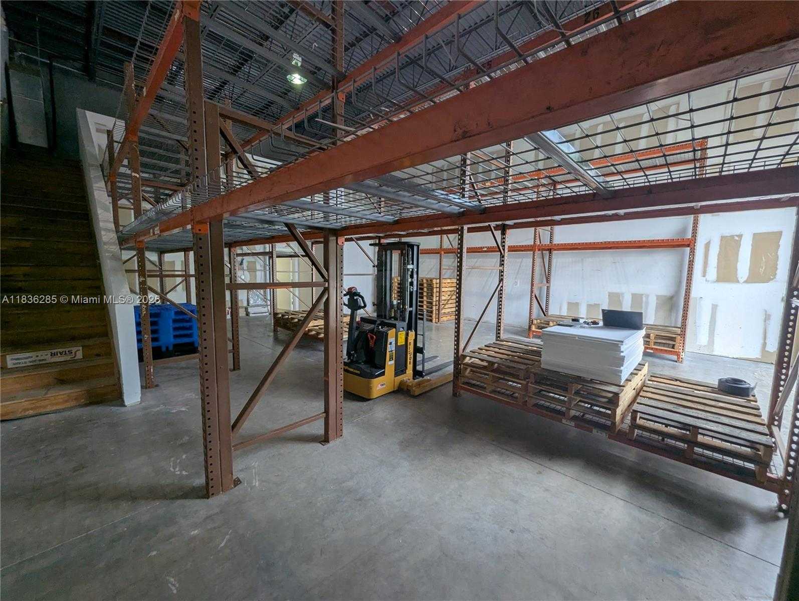 Small Image of 585 NORTH WEST MERCANTILE PLACE 107 #Unit C-8, Port St. Lucie Number 20
