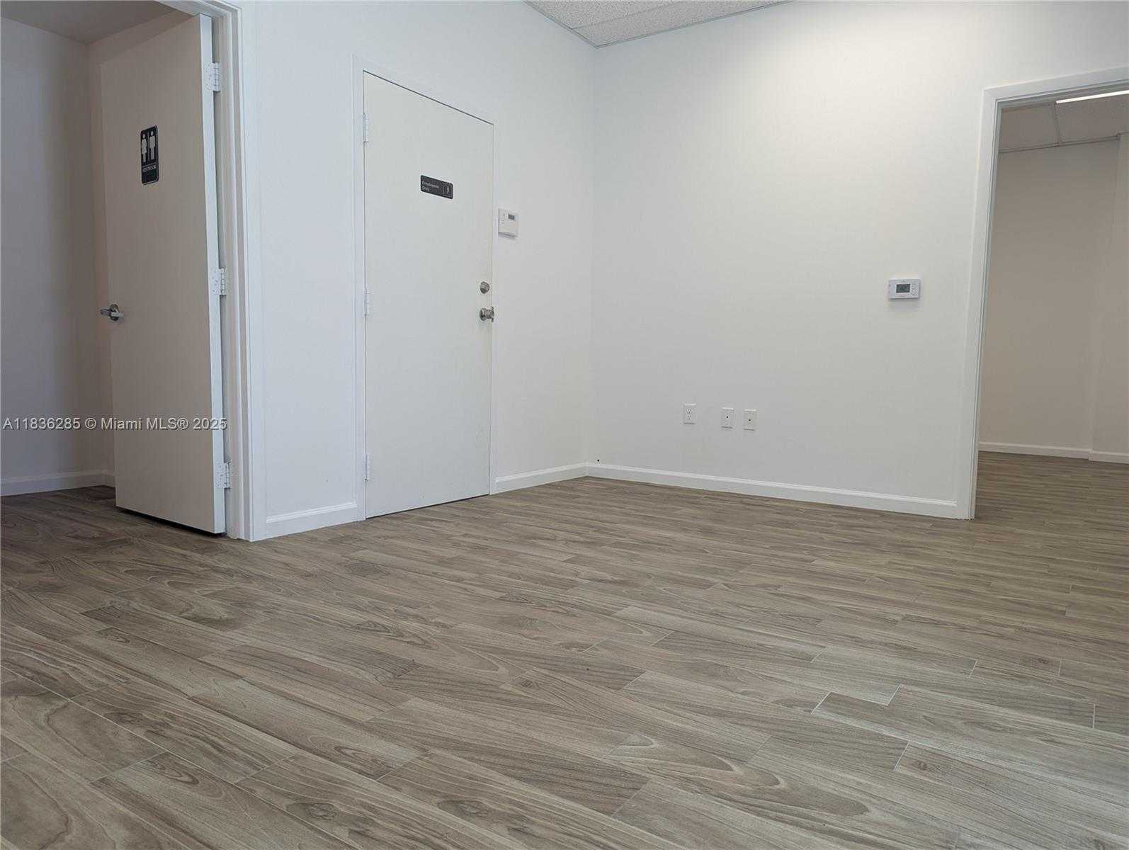 Small Image of 585 NORTH WEST MERCANTILE PLACE 107 #Unit C-8, Port St. Lucie Number 4
